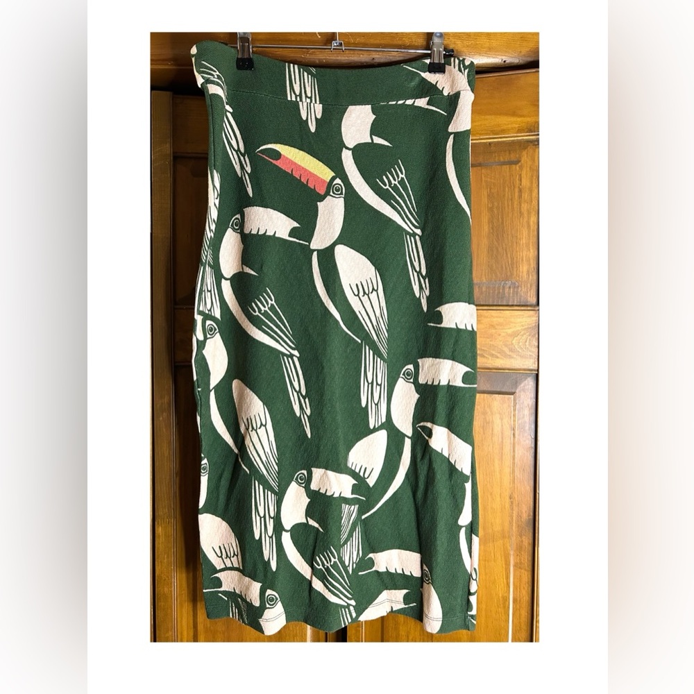 FARM Rio Green Toucan Midi Skirt *small flaw